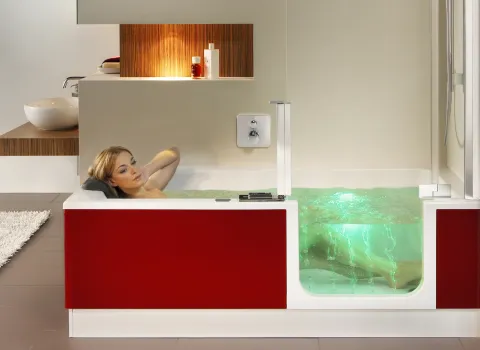 Barrierearme Duschbadewanne mit Whirlpool von Artweger