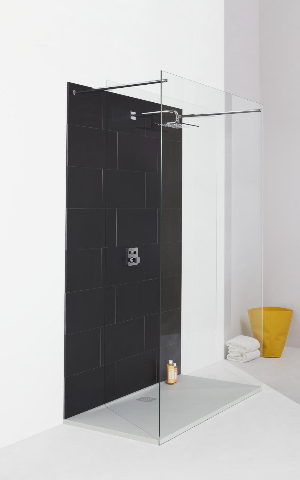 Dusche aus der Badkollektion Pro von Laufen